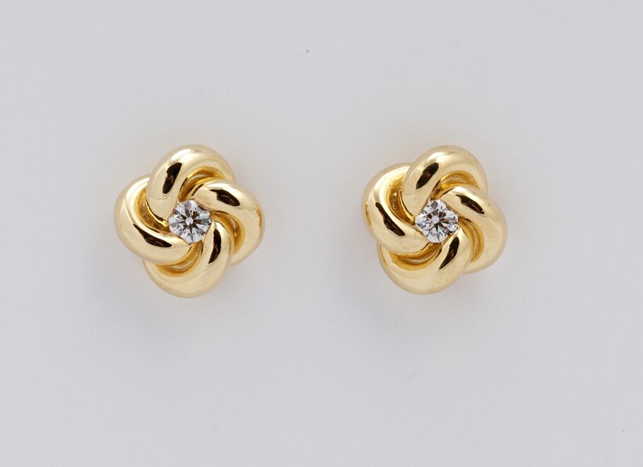 9ct Gold Diamondcut Pear Drop Earrings  Pascoes